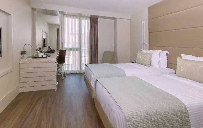 Ac Macka 4* Istanbul